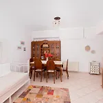 Lilian\'S House